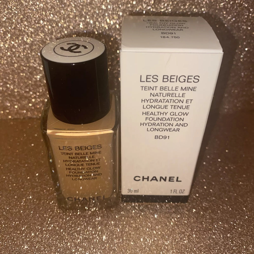 Chanel Les Beiges Healthy Glow Foundation