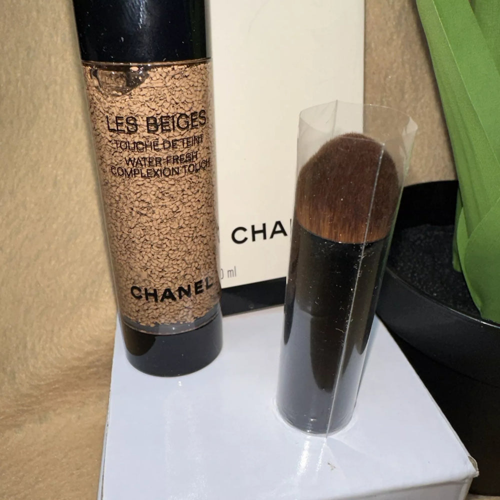 Chanel Les Beiges Water-Fresh Complexion Touch