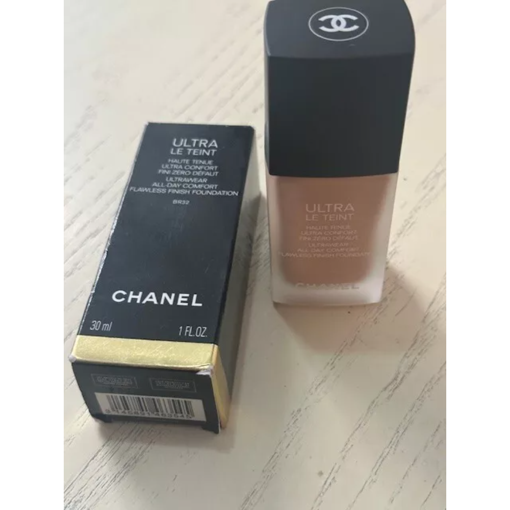 Chanel Ultra Le Teint Flawless Finish Fluid Foundation